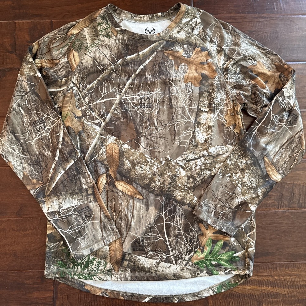Realtree Edge Shirt Mens Medium Camo Base Layer Soft Liningl Hunting